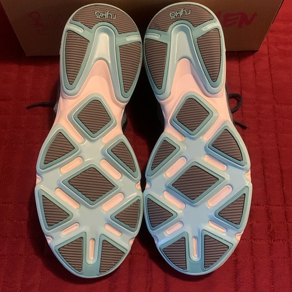 Super cute teal, navy & white 9.5 W Ryka walking shoes in excellent condition - Picture 7 of 11